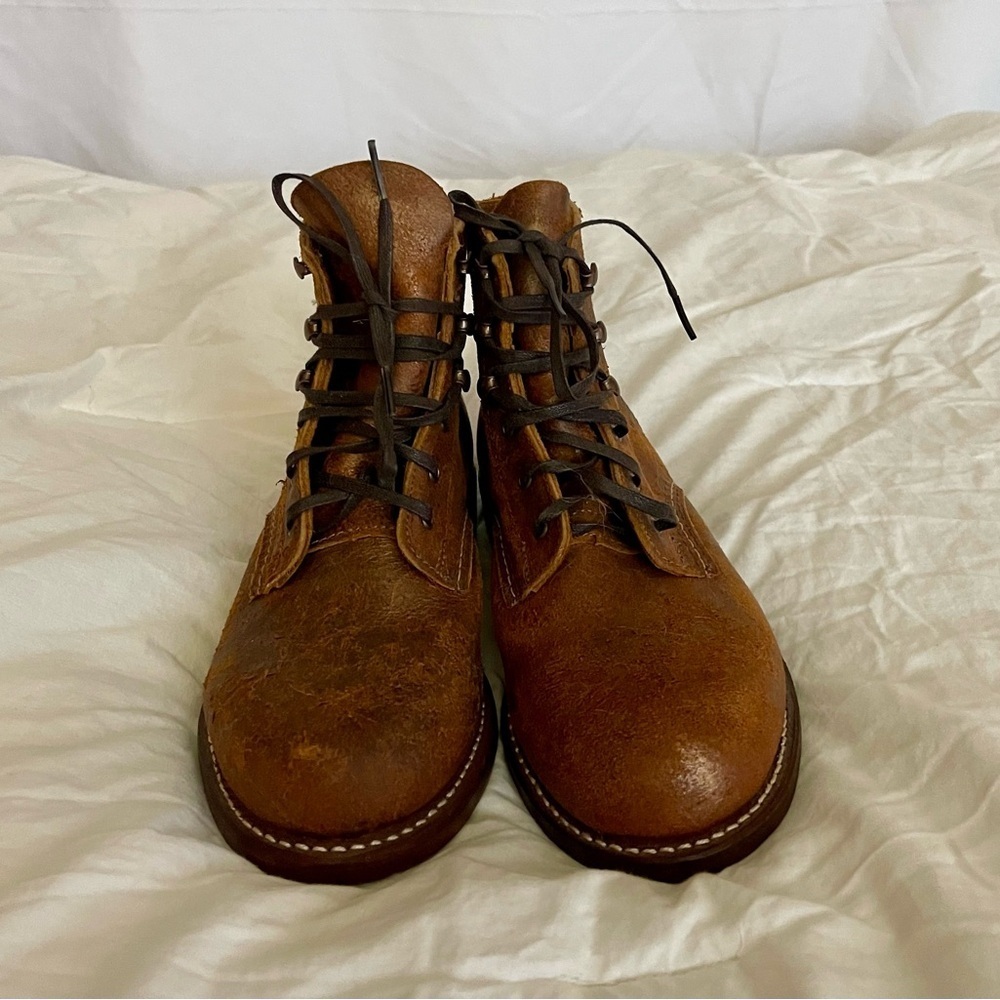 Wolverine 1000 mile leather gold/
brown women's boot Size 6